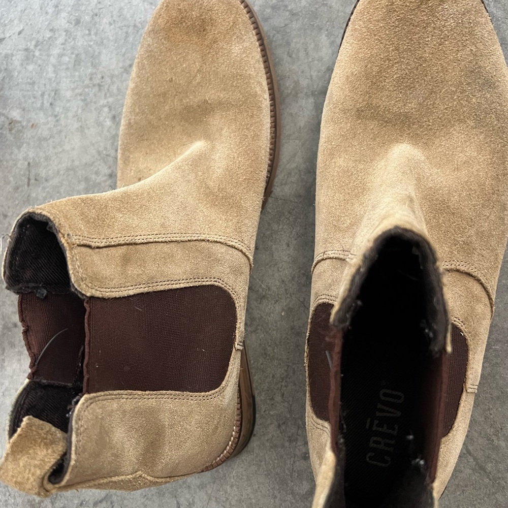 Crevo men’s boots size 11 light brown suede